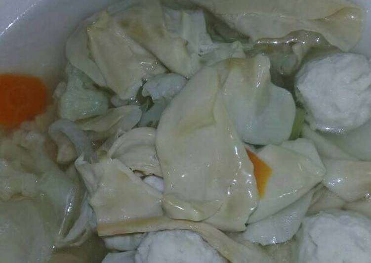 resep makanan Sop kembang tahu bola ayam