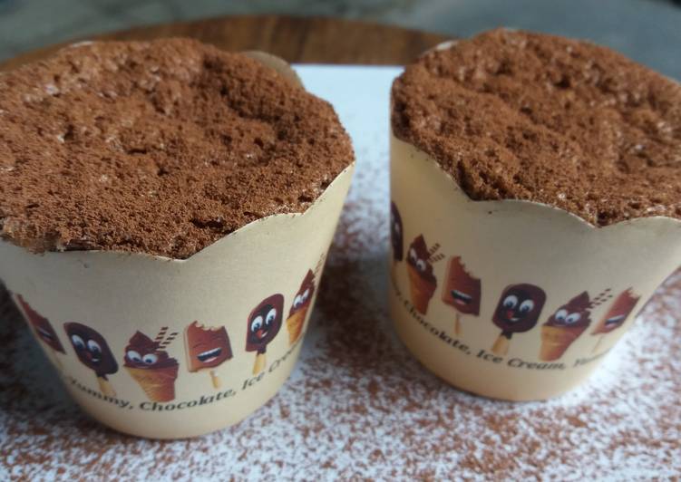 gambar untuk resep Hokkaido chocolate chiffon cupcake