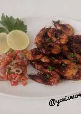 Udang bakar saos barbeque + sambal matah