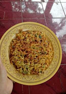 Pizza/martabak mie telur crispy