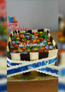 Birthday Cake (Base Cake: Rainbow Cake)