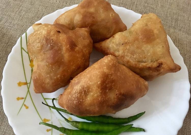 gambar untuk cara membuat Samosa kentang (aloo samosa)