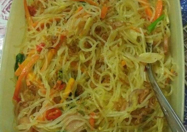 bahan dan cara membuat Bihun goreng