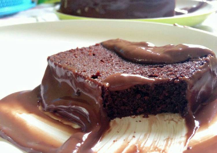 resep lengkap untuk Steamed Chocolate Cake (No Mixer)