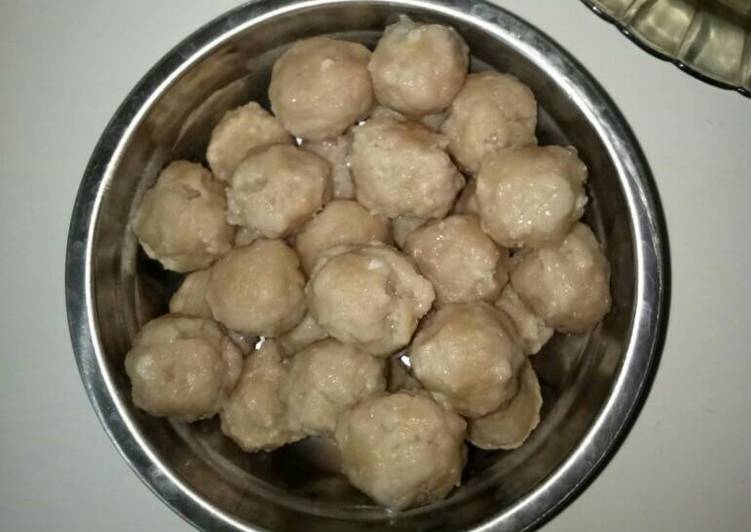  Resep  Bakso  babi  oleh Olivia Ruru Cookpad