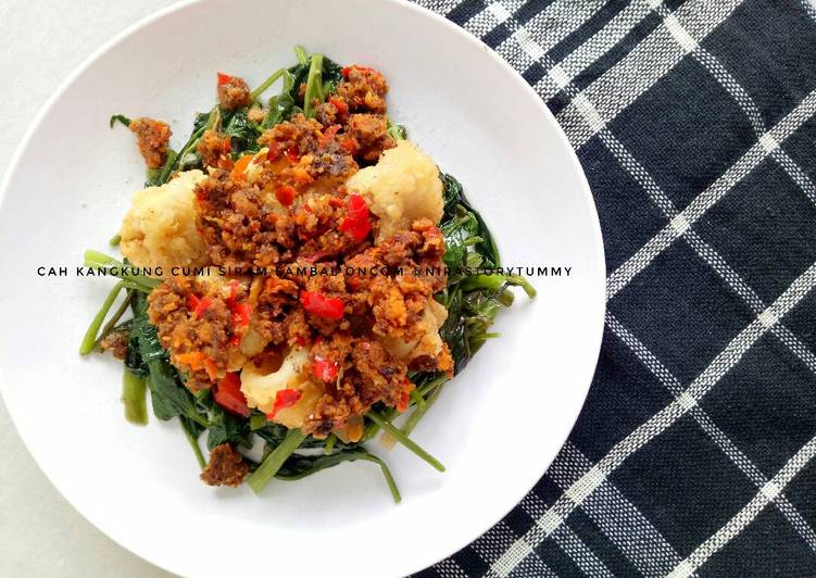 resep Cah kangkung cumi siram sambal oncom