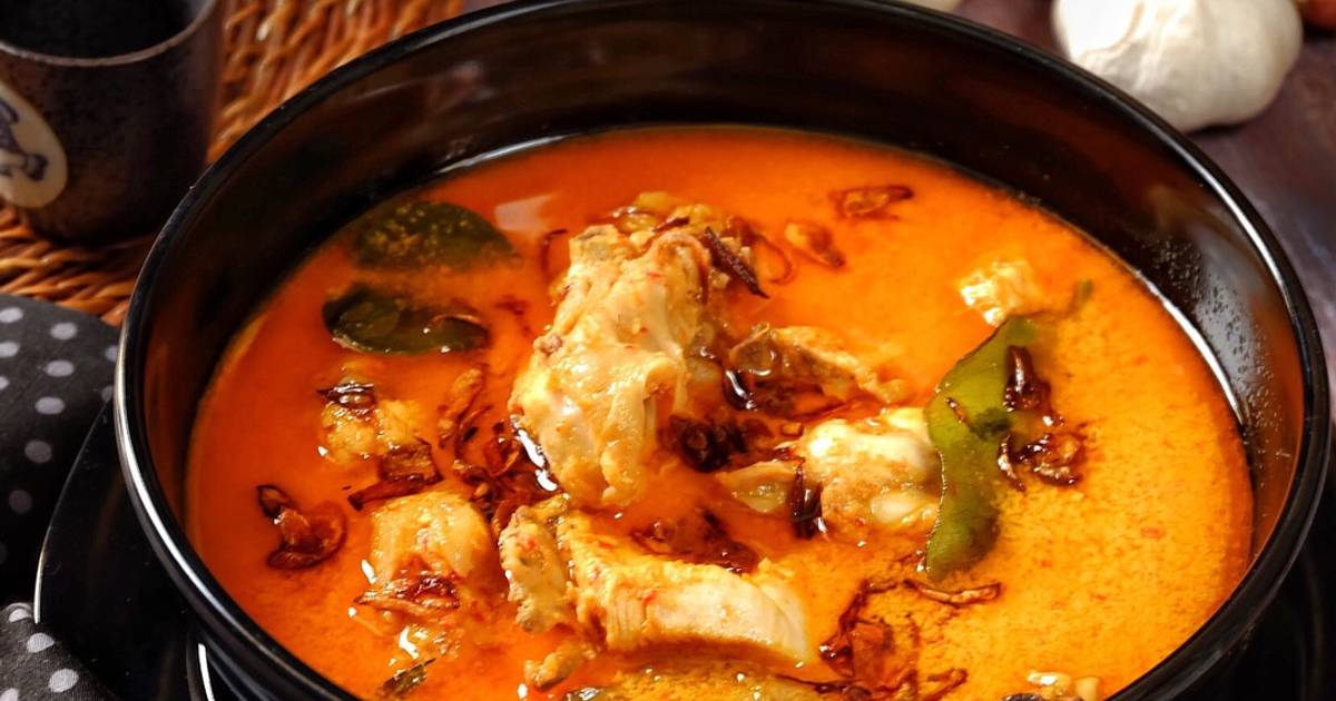  Resep  Opor  Ayam  Pedas  oleh Lis Achmady  Cookpad