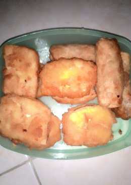 Kentacky tahu+risoles tabrak lari