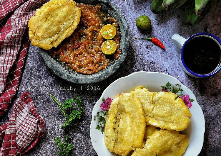 gambar untuk resep Sanggara Peppe (Pisang Penyet)