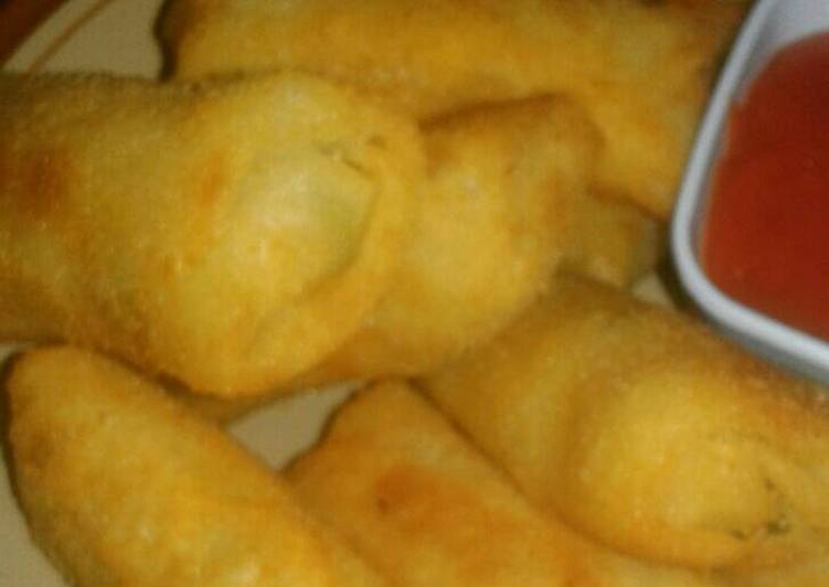 gambar untuk resep Risoles isi kentang wortel ayam