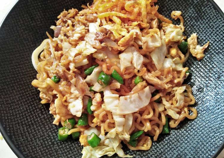 bahan dan cara membuat Mie goreng GET Cirebon + kentang mustofa