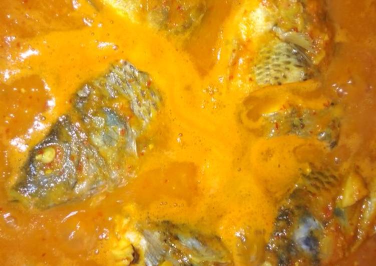 bahan dan cara membuat Tempoyak Kepala Ikan Nila