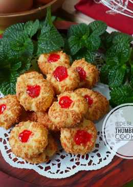471. Strawberry Thumbprint Cookies #KamisManis