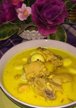 Opor ayam, kentang, telur puyuh