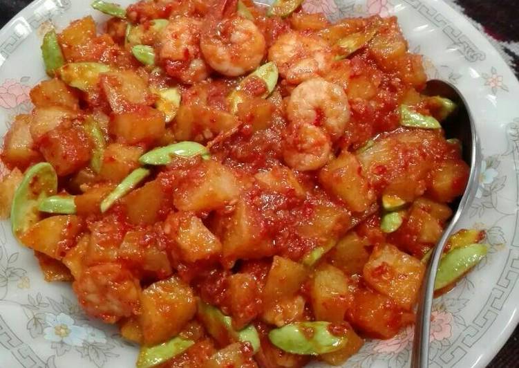 gambar untuk cara membuat Kentang udang plus pete balado