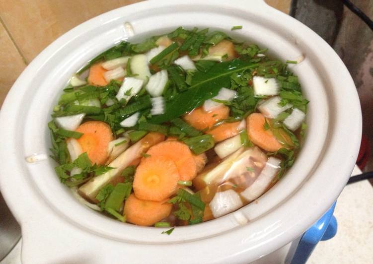 Resep Kaldu ayam kampung slow cooker oleh Ranny Aditya Cookpad