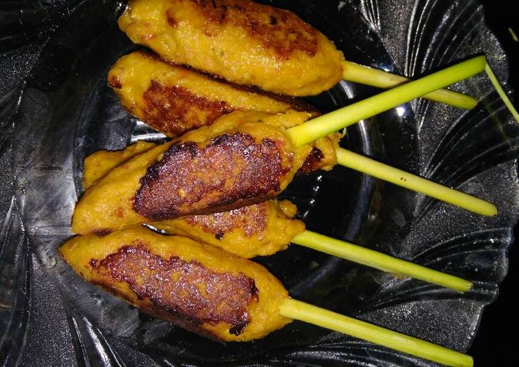 resep lengkap untuk Sate Lilit Ayam