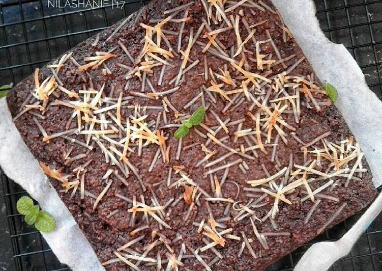 gambar untuk resep makanan Brownies Oatmeal Pisang Wortel Keju (flourless)