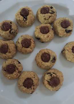 Oatmeal Raisin Cookies with Milo Cereal