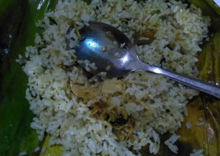 gambar untuk resep makanan Nasi bakar teri kemangi