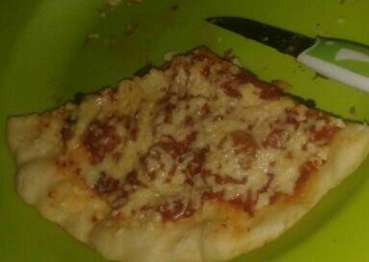 Resep Pizza teflon homemade? Karya Resti Nurfazriyah