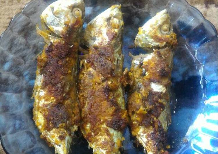 bahan dan cara membuat Kembung Bakar Teflon Bumbu Sederhana