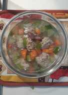 Sup sayuran & bola ayam wortel batita