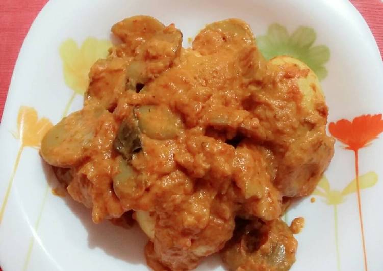 gambar untuk cara membuat Rendang Jengkol dan Telor