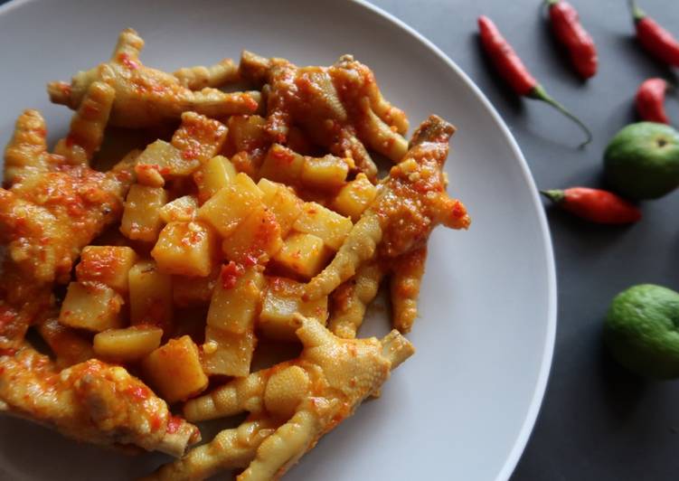 gambar untuk resep Sambal goreng kentang ceker empuk