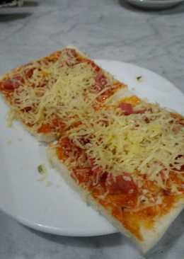 Roti pizza sosis keju