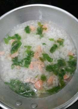 Bubur bayam salmon