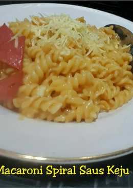 Macaroni Spiral Saus Keju