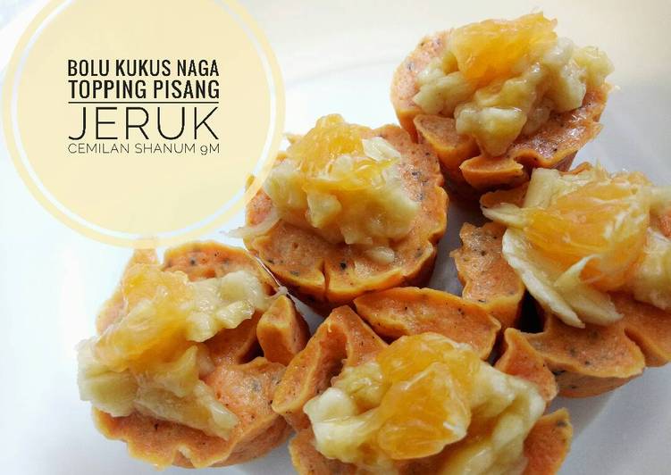 gambar untuk resep Bolu Kukus Naga Topping pIsang+jeruk (Cemilan MPASI 9M)