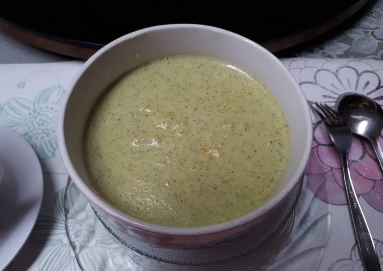 gambar untuk cara membuat Brokoli cream soup ?
