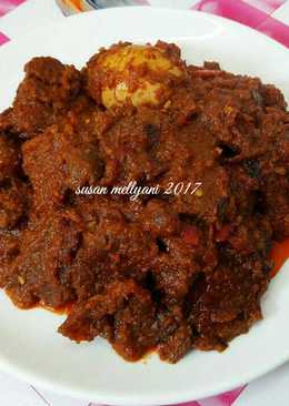 Rendang daging sapi