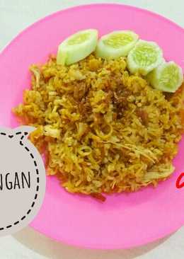 Magelangan (Mie Nasi Goreng Telur)