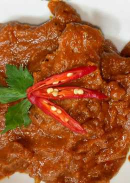 Rendang daging sapi