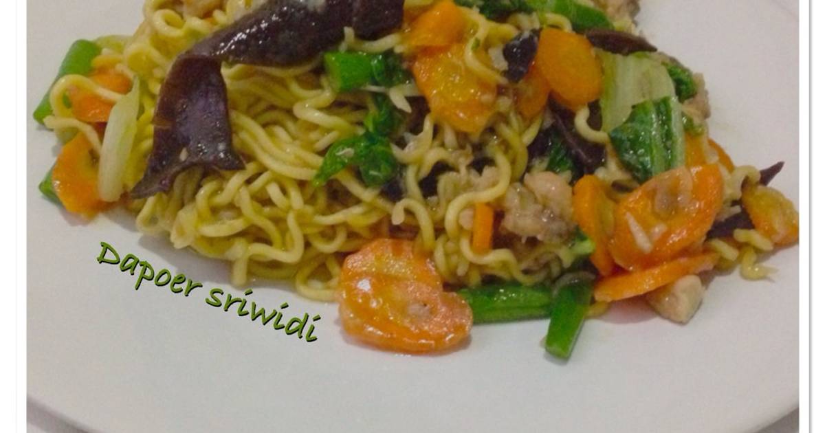  Resep  Mie goreng ayam  chinese  food  oleh Dapoer sriwidi 