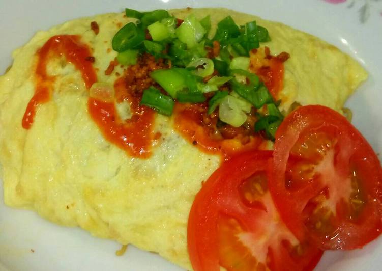 Resep Mie goreng bungkus telur (omelet)