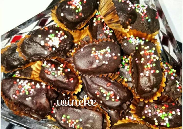 Resep Kurma Coklat cookies - Wineke Asmeral