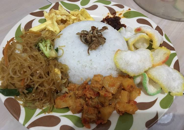 Resep Nasi uduk ricecooker ???? Karya Momy icha