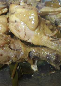 Ayam Ungkep (Goreng) Bumbu Kuning