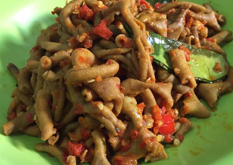 Usus tumis pedas