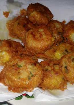 Perkedel kentang isi kornet sapi