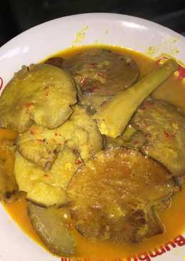 Semur jengkol bumbu kuning santan