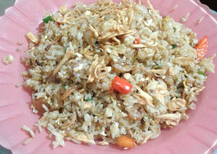 gambar untuk cara membuat Nasi goreng kecap asin