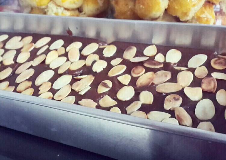 Resep Almond Brownies Pudding - Nindyta Aisyah