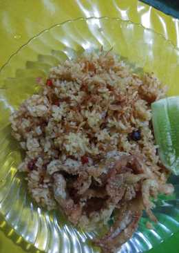 Nasi goreng pedas jamur crispy