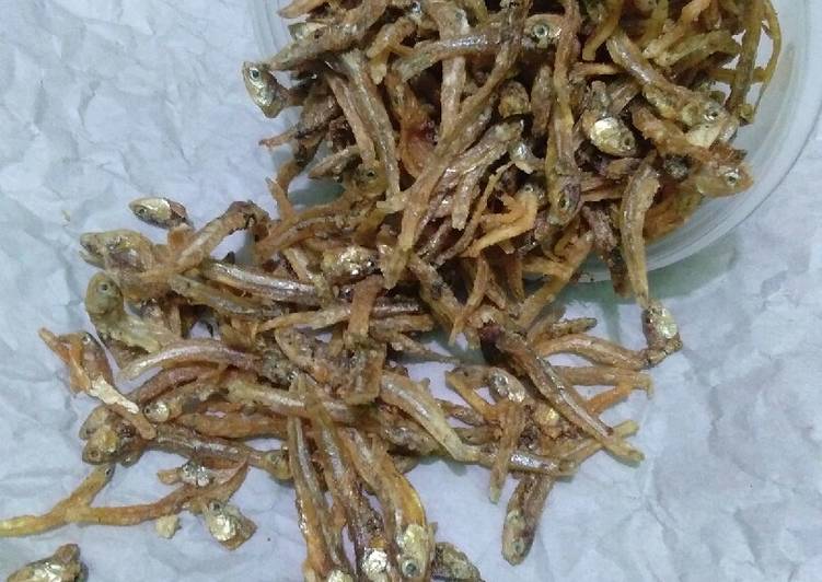 resep lengkap untuk Teri goreng kriuk ? tips