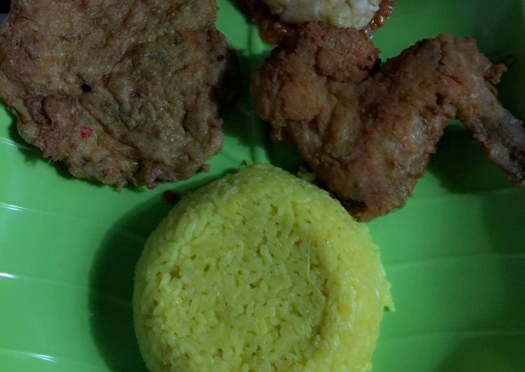 gambar untuk resep makanan Nasi kuning + kentucky ayam????